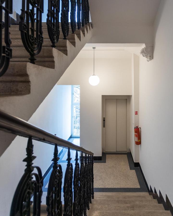 Апартаменты Welcoming Flat In Vinohrady By Prague Days Экстерьер фото
